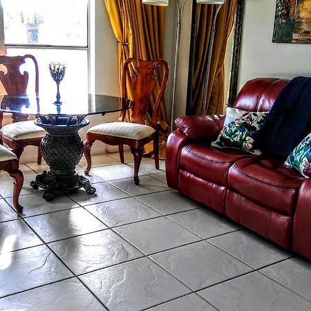 Boca Ciega Bay Apartment セント・ピート・ビーチ エクステリア 写真