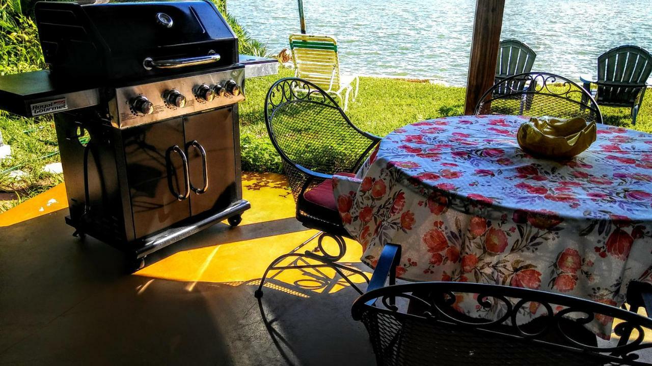 Boca Ciega Bay Apartment セント・ピート・ビーチ エクステリア 写真