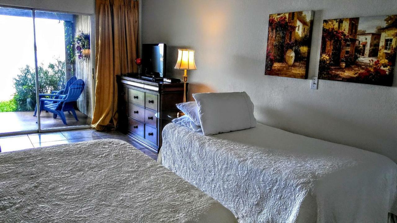 Boca Ciega Bay Apartment セント・ピート・ビーチ エクステリア 写真